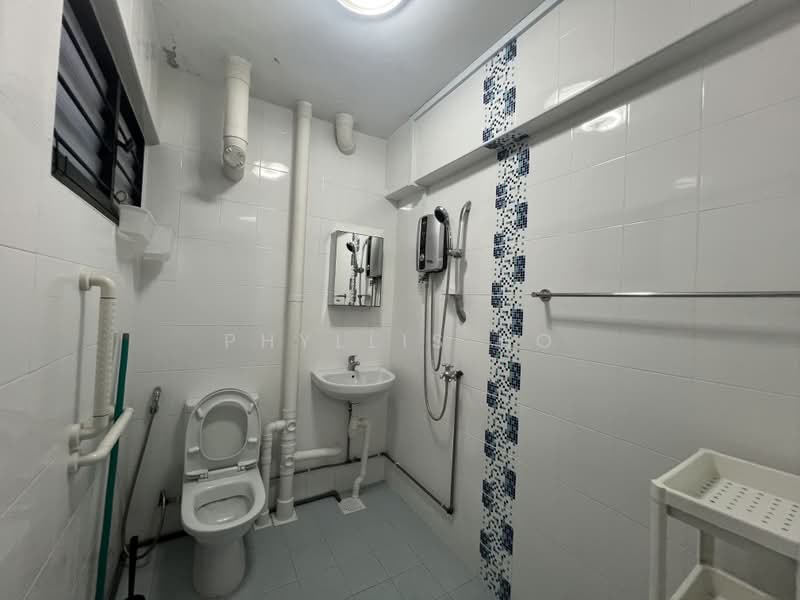 110 Bukit Purmei Road, 110 Bukit Purmei Road, Room Rental, 300 sqft, HDB Flat For Rent, by Phyllis Ho, 500211847 - Bathroom - PropertyGuru.com.sg