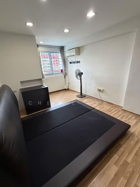 242 Hougang Street 22, 242 Hougang Street 22, 3 Bedrooms, 92 sqft, HDB Flat For Rent, by Cheryl Tan, 500211852 - Bedroom - PropertyGuru.com.sg