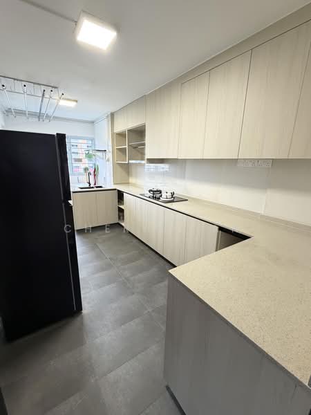 242 Hougang Street 22, 242 Hougang Street 22, 3 Bedrooms, 92 sqft, HDB Flat For Rent, by Cheryl Tan, 500211852 - Kitchen - PropertyGuru.com.sg