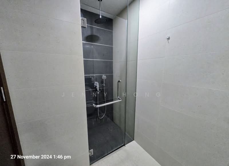 Centra Residence, 8 Lorong 7 Geylang, 2 Bedrooms, 1,066 sqft, Condominium For Rent, by Jenny Hong, 500211856 - Bathroom - PropertyGuru.com.sg