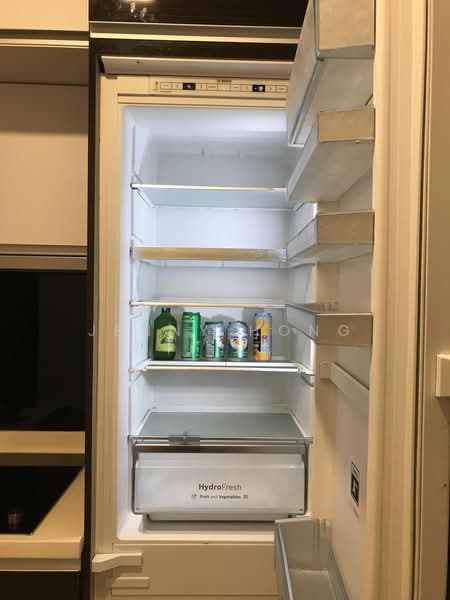 Centra Residence, 8 Lorong 7 Geylang, 2 Bedrooms, 1,066 sqft, Condominium For Rent, by Jenny Hong, 500211856 - Kitchen - PropertyGuru.com.sg