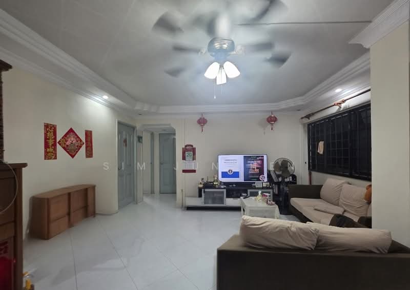 895B Woodlands Drive 50, 895B Woodlands Drive 50, Admiralty / Woodlands, 3 Bedrooms, 1,076 sqft, HDB Flat For Sale, by Sim Junshen, 500211857 - Living Room - PropertyGuru.com.sg