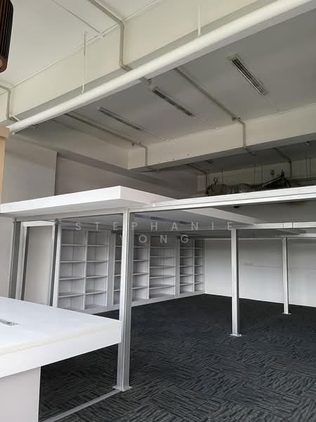 Henderson Building, 221 Henderson Road, 990 sqft, Light Industrial (B1) For Sale, by Stephanie Yong, 500211861 - CommercialGuru.com.sg