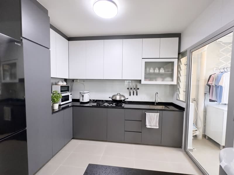 422B Northshore Drive, 422B Northshore Drive, 3 Bedrooms, 1,001 sqft, HDB Flat For Sale, by Joe Lim, 500211864 - Kitchen Virtually staged - PropertyGuru.com.sg