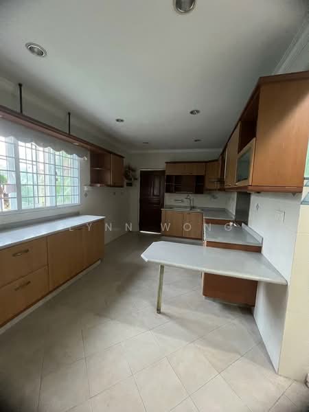 Lucky View, Lucky View, 5 Bedrooms, 4,000 sqft, Semi-Detached House For Sale, by Lynn Wong, 500211873 - Kitchen - PropertyGuru.com.sg
