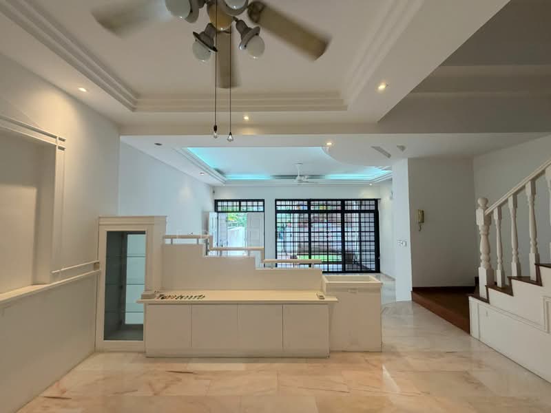 3-Storey Landed Terrace @ Kovan/Serangoon | 4+Study | 4 Bath, Kovan | Serangoon | Hougang, 4 Bedrooms, 1,650 sqft, Terraced House For Rent, by Edwin Su, 500211875 - Dining Area - PropertyGuru.com.sg