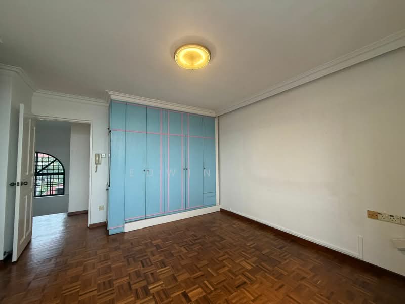 3-Storey Landed Terrace @ Kovan/Serangoon | 4+Study | 4 Bath, Kovan | Serangoon | Hougang, 4 Bedrooms, 1,650 sqft, Terraced House For Rent, by Edwin Su, 500211875 - master bedroom - PropertyGuru.com.sg