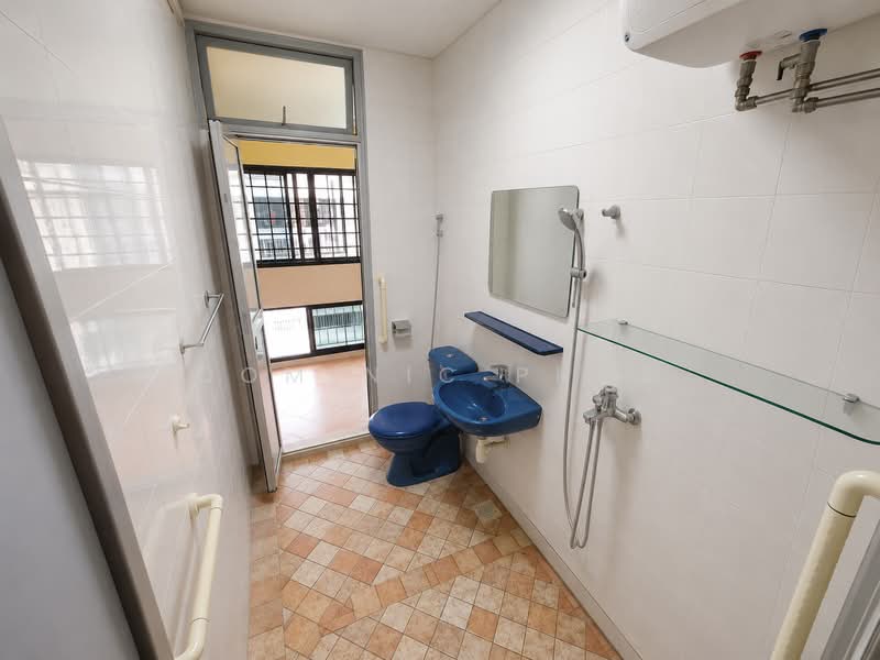892B Woodlands Drive 50, 892B Woodlands Drive 50, 4 Bedrooms, 1,302 sqft, HDB Flat For Sale, by Dominic Phua, 500211876 - Bathroom - PropertyGuru.com.sg