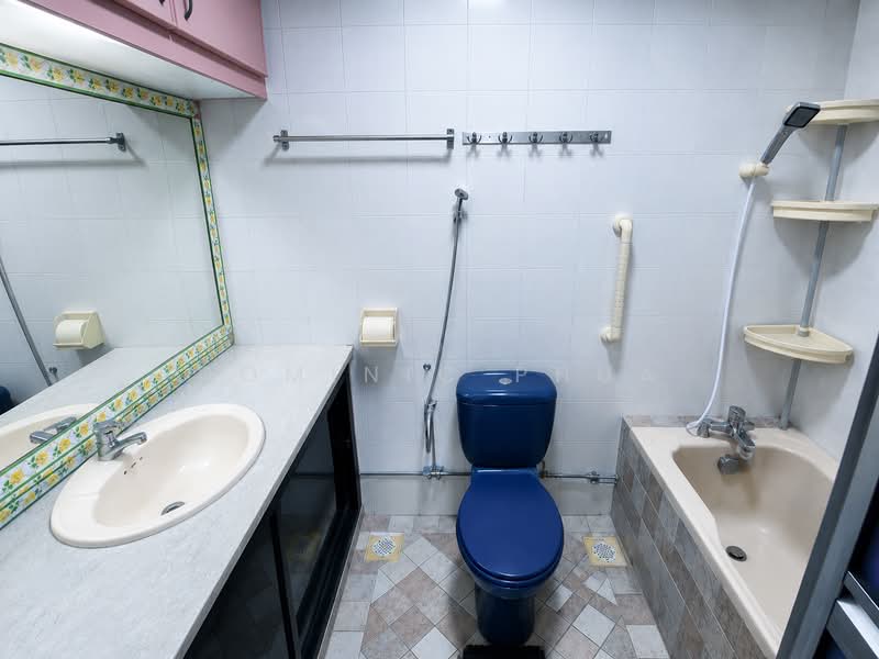 892B Woodlands Drive 50, 892B Woodlands Drive 50, 4 Bedrooms, 1,302 sqft, HDB Flat For Sale, by Dominic Phua, 500211876 - Bathroom - PropertyGuru.com.sg