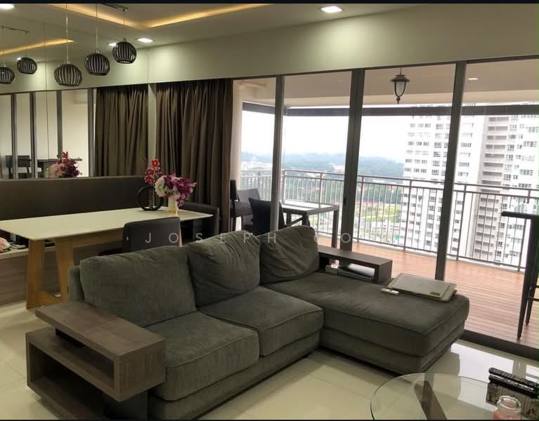 139B Lorong 1A Toa Payoh, 139B Lorong 1A Toa Payoh, 3 Bedrooms, 1,259 sqft, HDB Flat For Sale, by Joseph Goh, 500211882 - Living Room - PropertyGuru.com.sg