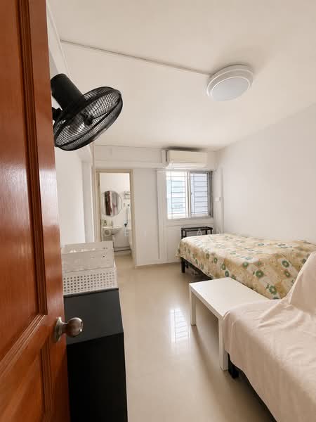 241 Serangoon Avenue 3, 241 Serangoon Avenue 3, Room Rental, 150 sqft, HDB Flat For Rent, by Joey Tan, 500211893 - Bedroom - PropertyGuru.com.sg