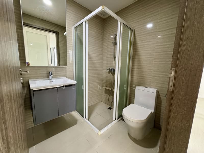 Sky Vue, 1 Bishan Street 15, 2 Bedrooms, 829 sqft, Condominium For Sale, by Jolin Lee, 500211899 - Bathroom - PropertyGuru.com.sg
