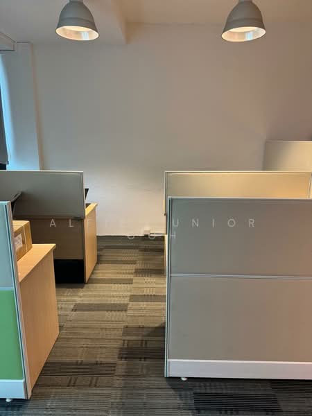 Trivex, 8 Burn Road, 775 sqft, Light Industrial (B1) For Sale, by Alfie Junior Goh, 500211900 - Interior - CommercialGuru.com.sg