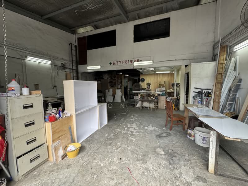 Marsiling Industrial Estate, 2 Marsiling Industrial Estate Road 3, 300 sqft, Factory / Workshop (B2) For Rent, by Simon Kee, 500211901 - Interior - CommercialGuru.com.sg