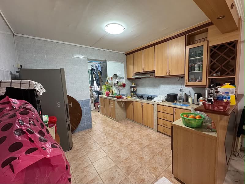 433 Hougang Avenue 8, 433 Hougang Avenue 8, Room Rental, 150 sqft, HDB Flat For Rent, by Shirley Fong, 500211904 - Kitchen - PropertyGuru.com.sg