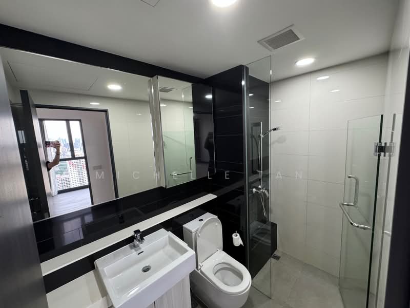 Gem Residences, 3 Lorong 5 Toa Payoh, 2 Bedrooms, 679 sqft, Condominium For Rent, by Michelle Tan, 500211907 - Bathroom - PropertyGuru.com.sg