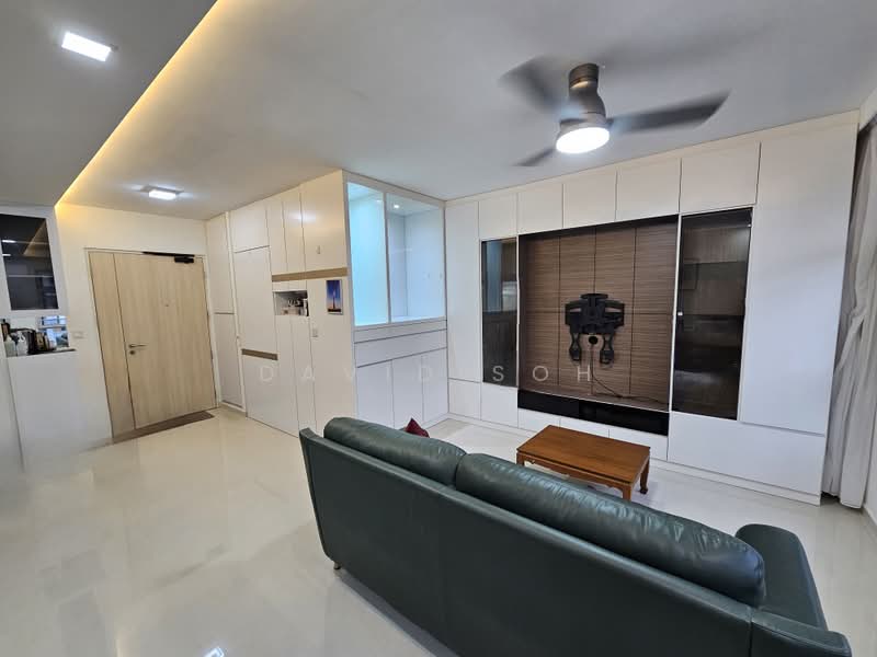 120C Canberra Crescent, 120C Canberra Crescent, 3 Bedrooms, 1,216 sqft, HDB Flat For Rent, by David Soh, 500211915 - Living Room - PropertyGuru.com.sg