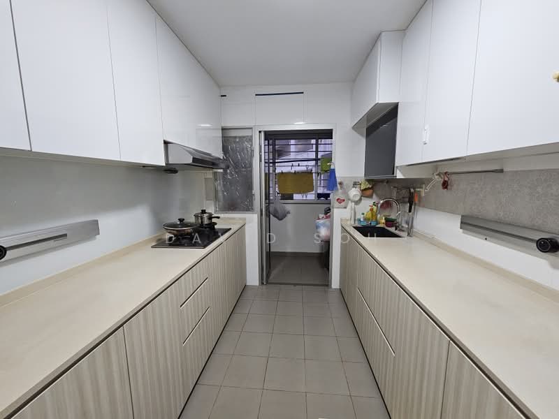 120C Canberra Crescent, 120C Canberra Crescent, 3 Bedrooms, 1,216 sqft, HDB Flat For Rent, by David Soh, 500211915 - Kitchen - PropertyGuru.com.sg