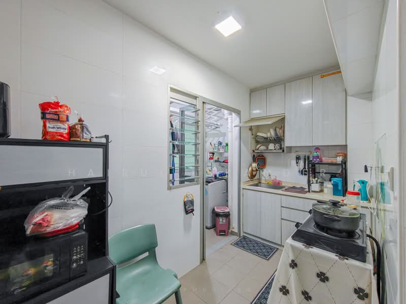 129B Canberra Street, 129B Canberra Street, 2 Bedrooms, 732 sqft, HDB Flat For Sale, by Hairul Iskander, 500211919 - Kitchen - PropertyGuru.com.sg