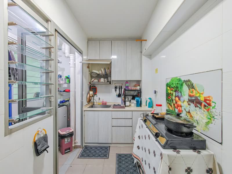 129B Canberra Street, 129B Canberra Street, 2 Bedrooms, 732 sqft, HDB Flat For Sale, by Hairul Iskander, 500211919 - Kitchen - PropertyGuru.com.sg
