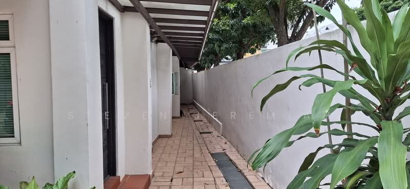 Pasir Panjang Landed 1 Bedder, PASIR PANJANG ROAD, 1 Bedroom, 440 sqft, Terraced House For Rent, by Steven Jeremiah, 500211921 - Exterior - PropertyGuru.com.sg
