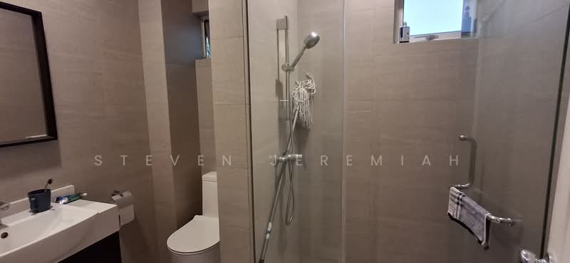 Pasir Panjang Landed 1 Bedder, PASIR PANJANG ROAD, 1 Bedroom, 440 sqft, Terraced House For Rent, by Steven Jeremiah, 500211921 - Bathroom - PropertyGuru.com.sg