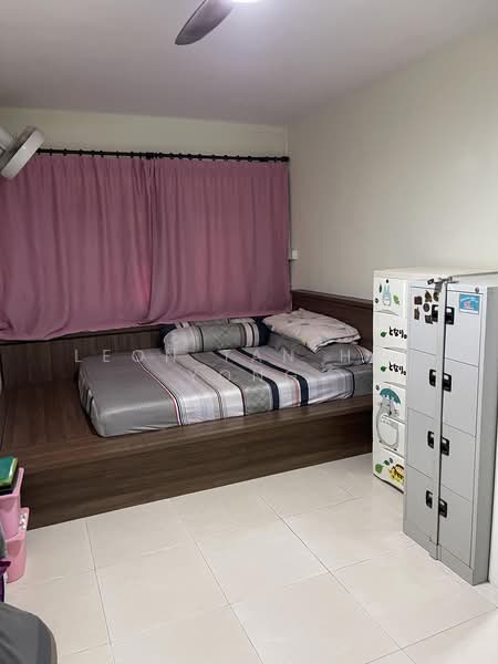 425 Canberra Road, 425 Canberra Road, 3 Bedrooms, 1,184 sqft, HDB Flat For Sale, by Leon Tan Hee Yong, 500211929 - Bedroom - PropertyGuru.com.sg