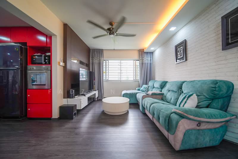 109 Teck Whye Lane, 109 Teck Whye Lane, 3 Bedrooms, 1,604 sqft, HDB Flat For Sale, by Fadzlin MNoor, 500211932 - Living Room - PropertyGuru.com.sg