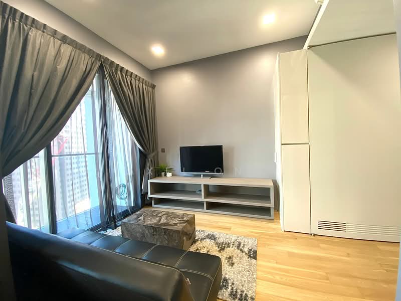 Skysuites @ Anson, 8 Enggor Street, 1 Bedroom, 398 sqft, Condominium For Sale, by Axel Ong, 500211940 - Living Room - PropertyGuru.com.sg