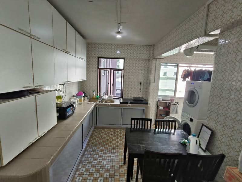 Bencoolen House, 27 Bencoolen Street, Room Rental, 160 sqft, Apartment For Rent, by Victoria Ling, 500211941 - Kitchen - PropertyGuru.com.sg
