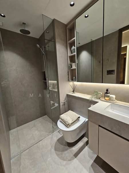 Amber House, 30 Amber Gardens, 2 Bedrooms, 635 sqft, Apartment For Sale, by Mavis Goh, 500211943 - Bathroom - PropertyGuru.com.sg