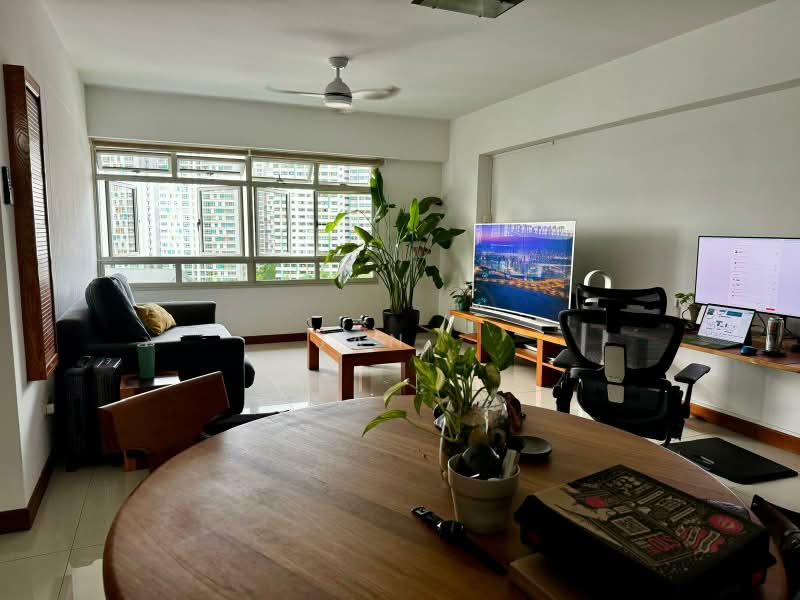 407B Fernvale Road, 407B Fernvale Road, 3 Bedrooms, 1,184 sqft, HDB Flat For Sale, by Jan ., 500211951 - Living Room - PropertyGuru.com.sg