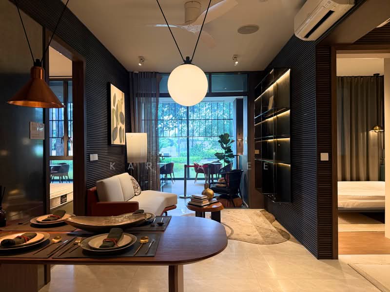 The Continuum, 1-8 Thiam Siew Avenue, 2 Bedrooms, 721 sqft, Condominium For Sale, by Karina Lee, 500211956 - Living Room - PropertyGuru.com.sg