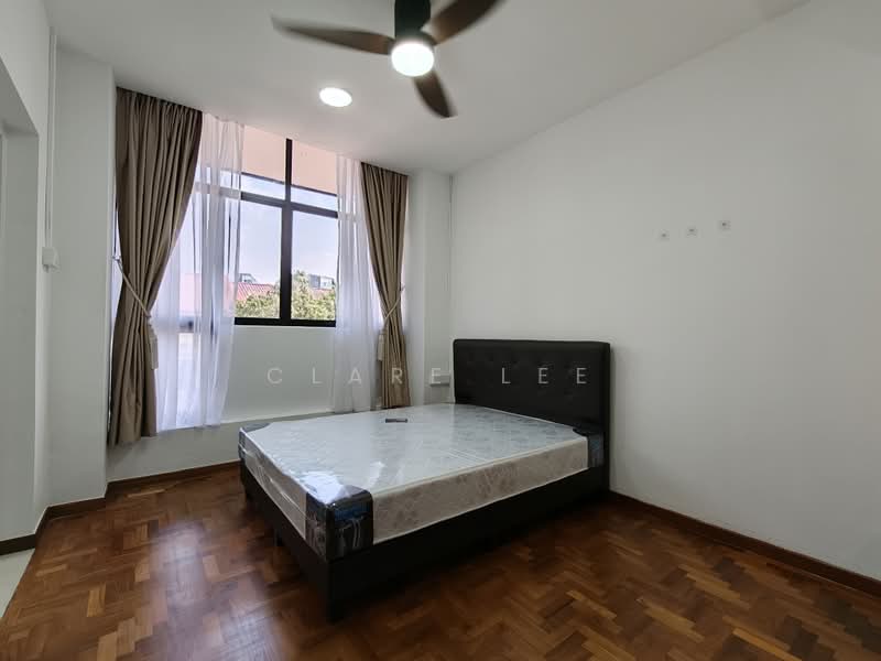 West Coast, West Coast Road, Room Rental, 180 sqft, Terraced House For Rent, by Clare Lee, 500211970 - Master Bedroom 202 - PropertyGuru.com.sg