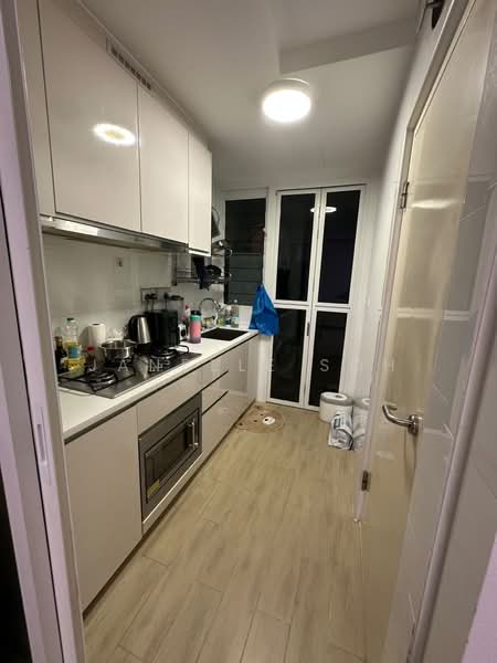 Forestville, 24 Woodlands Drive 16, 4 Bedrooms, 1,249 sqft, Executive Condominium For Rent, by Janelle Soh, 500211977 - Kitchen - PropertyGuru.com.sg
