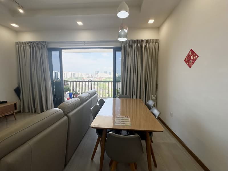 Lakeville, 7 jurong lake link, 3 Bedrooms, 1,141 sqft, Condominium For Sale, by Justin Lim, 500211981 - Living Room - PropertyGuru.com.sg