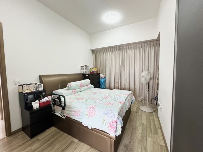 Lakeville, 7 jurong lake link, 3 Bedrooms, 1,141 sqft, Condominium For Sale, by Justin Lim, 500211981 - Bedroom - PropertyGuru.com.sg