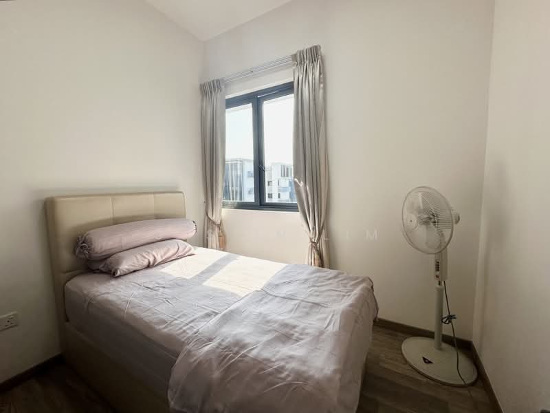 Lakeville, 7 jurong lake link, 3 Bedrooms, 1,141 sqft, Condominium For Sale, by Justin Lim, 500211981 - Bedroom - PropertyGuru.com.sg