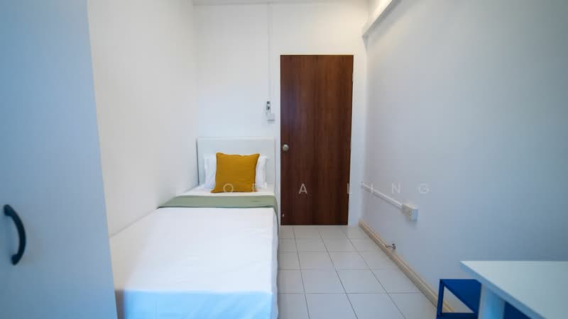 Pin Mansions, 18 Lim Ah Pin Road, Room Rental, 120 sqft, Apartment For Rent, by Victoria Ling, 500211983 - Bedroom - PropertyGuru.com.sg