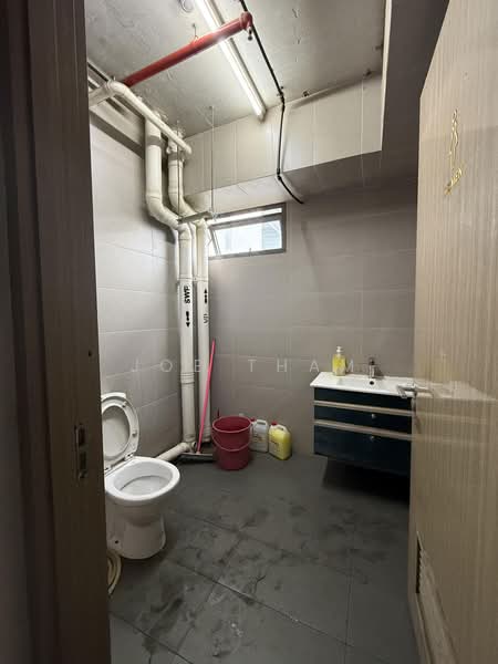 Polaris @ Woodlands, 101 Woodlands Avenue 12, 8,719 sqft, Factory / Workshop (B2) For Sale, by Joe Tham, 500211987 - Bathroom - CommercialGuru.com.sg