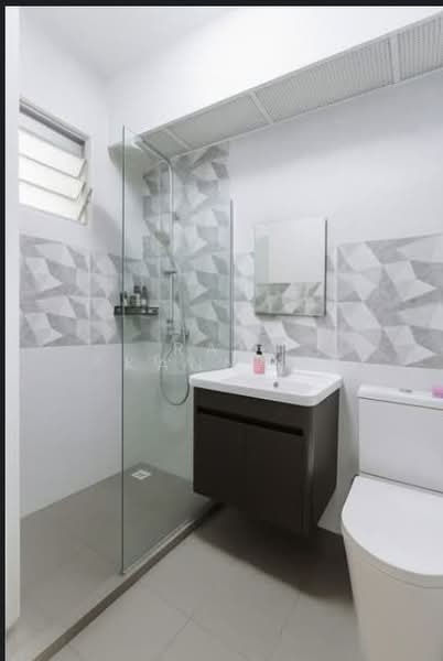183A Boon Lay Avenue, 183A Boon Lay Avenue, 3 Bedrooms, 1,000 sqft, HDB Flat For Rent, by RAM kannan, 500211995 - Bathroom - PropertyGuru.com.sg