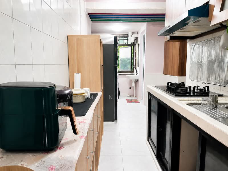 33 Jalan Bahagia, 33 Jalan Bahagia, 2 Bedrooms, 603 sqft, HDB Flat For Sale, by Jasmine Ang, 500212002 - Kitchen - PropertyGuru.com.sg