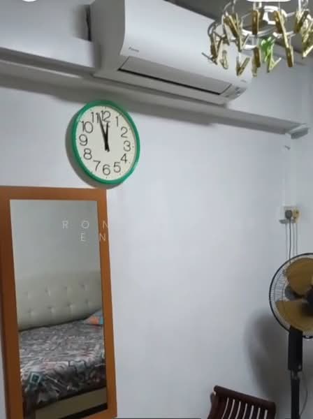 Blk 406 Pandan Gardens, Pandan Gardens, Room Rental, 100 sqft, HDB Flat For Rent, by Ronnie Ong Eng Hock, 500212008 - Bedroom - PropertyGuru.com.sg