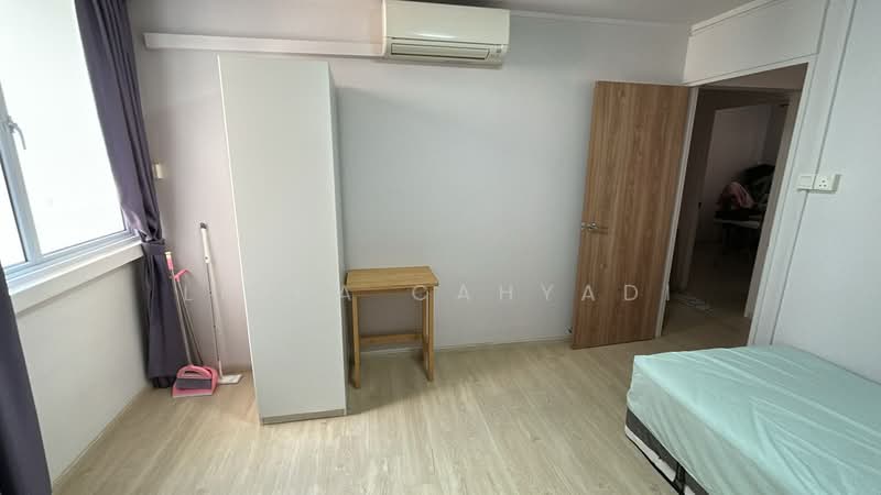515 Hougang Avenue 10, 515 Hougang Avenue 10, Room Rental, 100 sqft, HDB Flat For Rent, by Linda Cahyadi, 500212013 - Bedroom - PropertyGuru.com.sg
