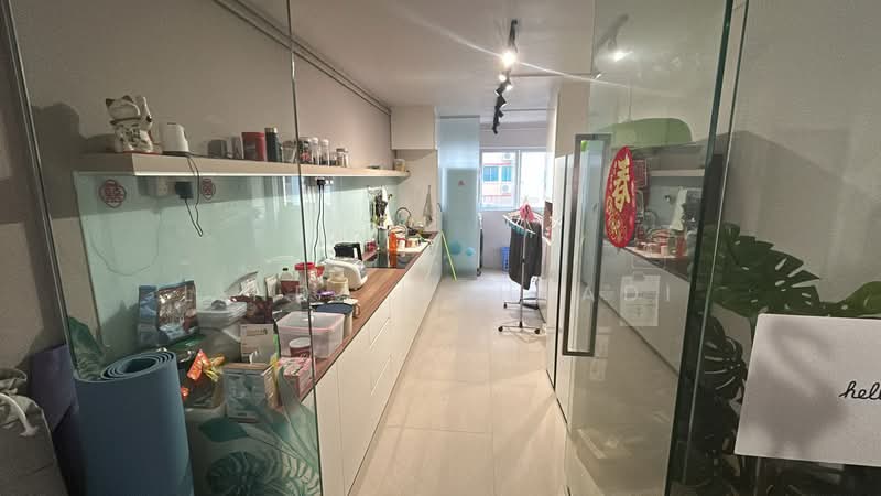 515 Hougang Avenue 10, 515 Hougang Avenue 10, Room Rental, 100 sqft, HDB Flat For Rent, by Linda Cahyadi, 500212013 - Kitchen - PropertyGuru.com.sg