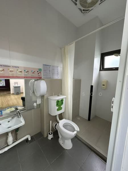 The Brooks I & The Brooks II, 60 Springside Walk, 6,969 sqft, Mall Shop For Rent, by Jessica Soo, 500212015 - Bathroom - CommercialGuru.com.sg