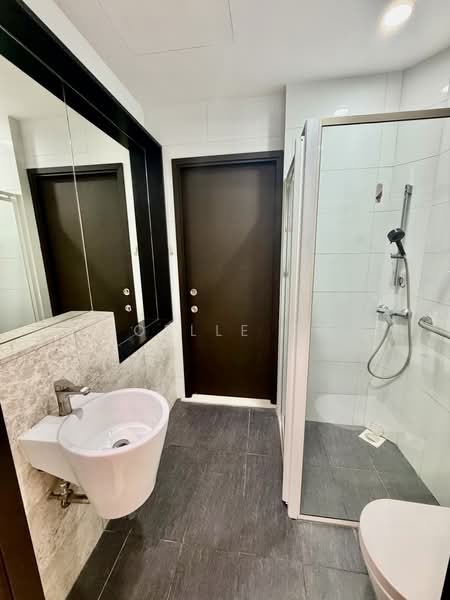 The Springside, Springside Crescent, 6 Bedrooms, 1,663 sqft, Terraced House For Rent, by Joelle Ng, 500212018 - Bathroom - PropertyGuru.com.sg