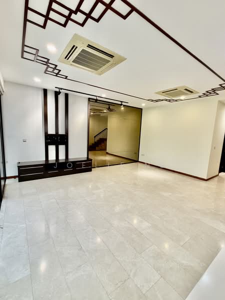 The Springside, Springside Crescent, 6 Bedrooms, 1,663 sqft, Terraced House For Rent, by Joelle Ng, 500212018 - Living Room - PropertyGuru.com.sg