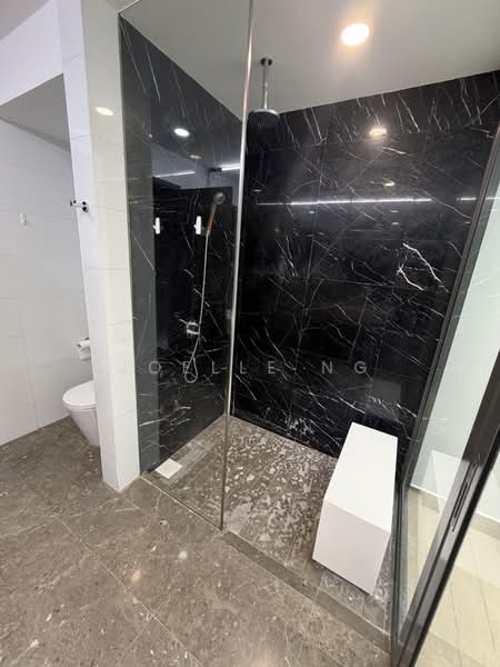 The Springside, Springside Crescent, 6 Bedrooms, 1,663 sqft, Terraced House For Rent, by Joelle Ng, 500212018 - Bathroom - PropertyGuru.com.sg