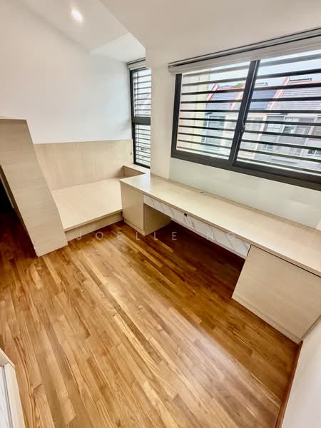 The Springside, Springside Crescent, 6 Bedrooms, 1,663 sqft, Terraced House For Rent, by Joelle Ng, 500212018 - Interior - PropertyGuru.com.sg